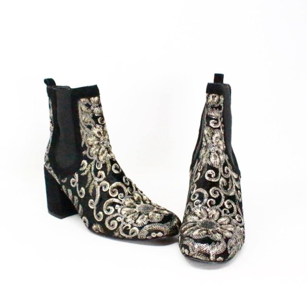 Stuart Weitzman 8.5 Suede Sequin Booties